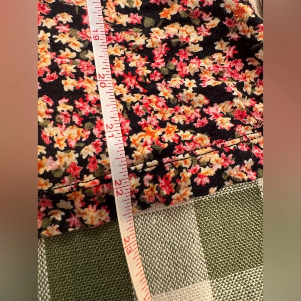 H&M Floral Long Sleeve Turtleneck - Picture 8 of 12